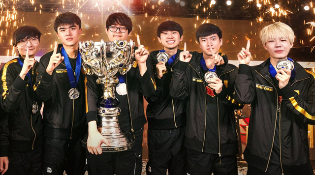 篮下吃紧 篮下吃紧