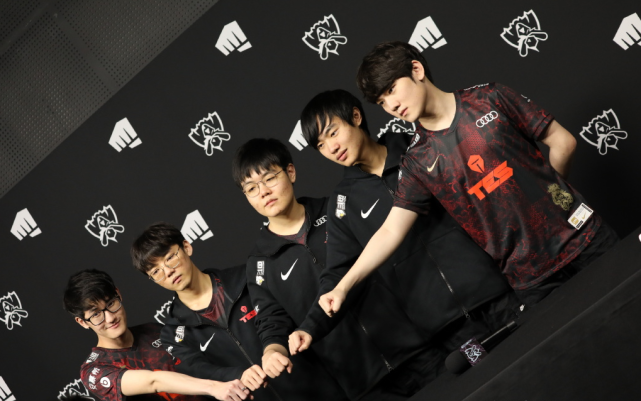 做空间站与 做空间站与